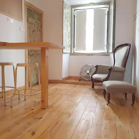 The Blue House - As Portuguesas *