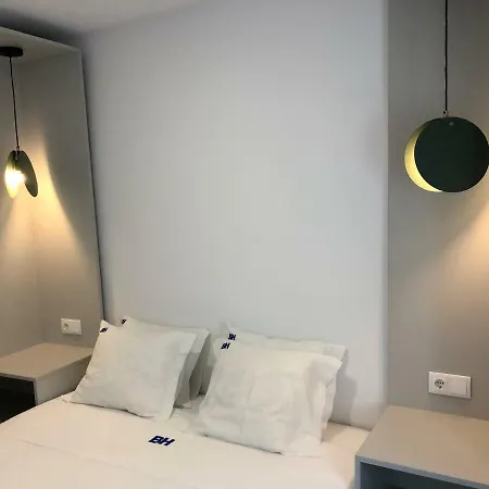 The Blue House - As Portuguesas Apartment