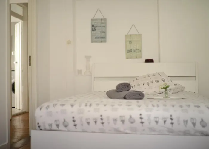 The Blue House - As Portuguesas * Lisboa